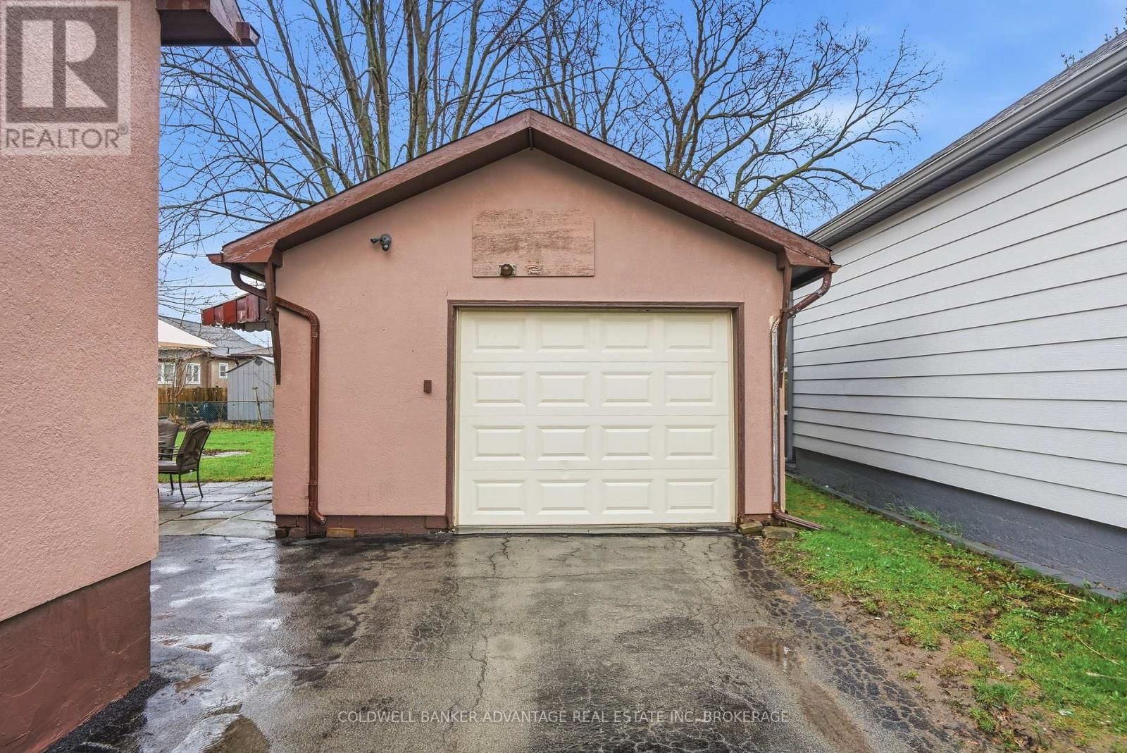 166 CROWLAND AVENUE Image 25