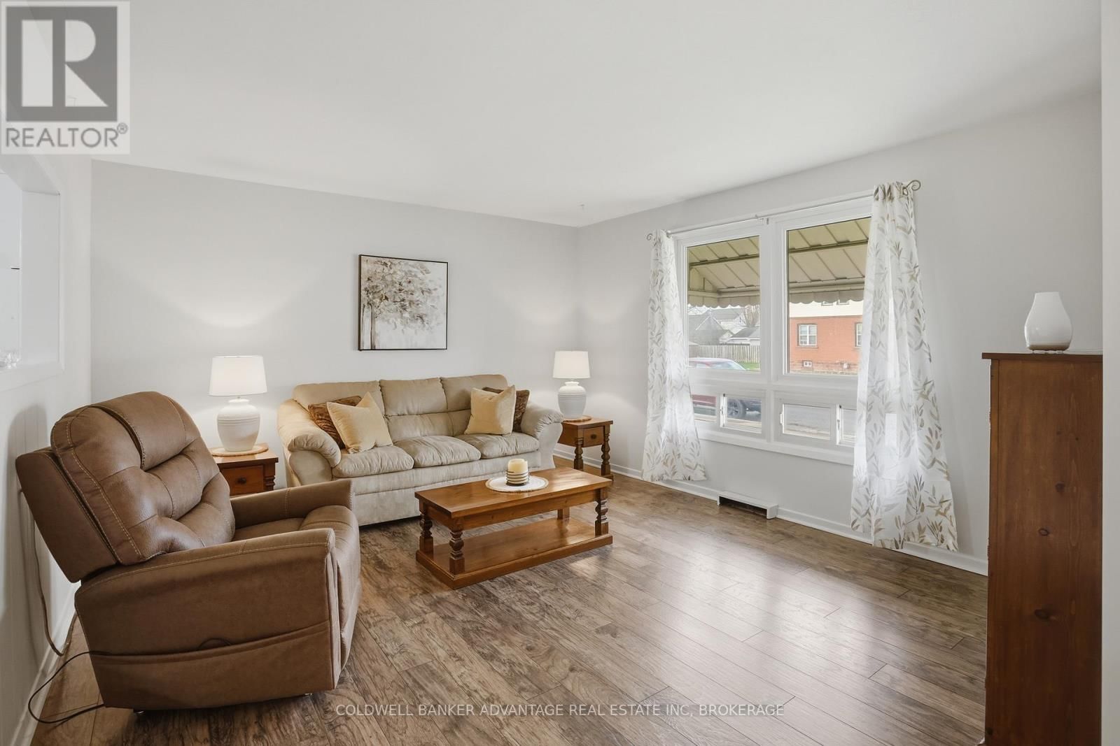 166 CROWLAND AVENUE Image 6