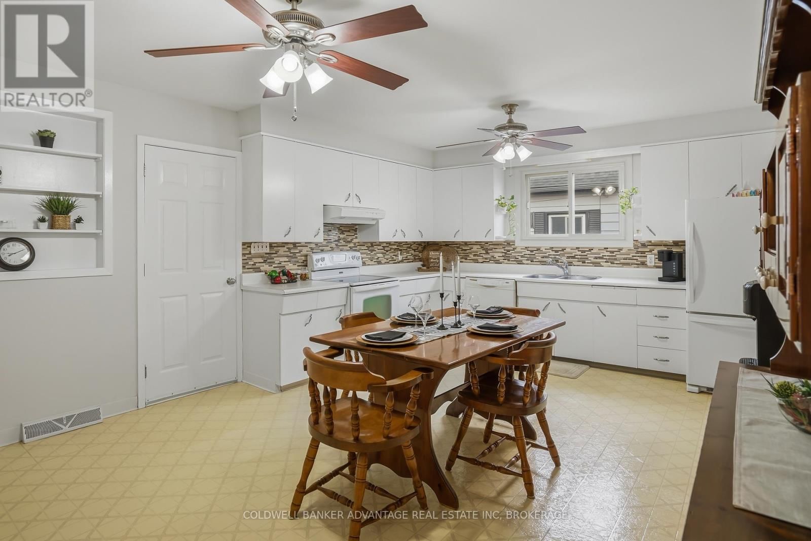 166 CROWLAND AVENUE Image 8