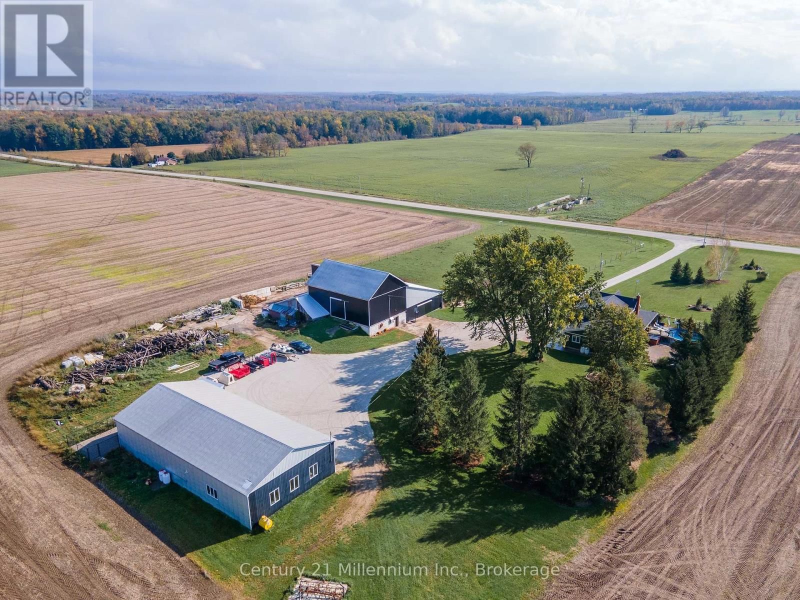 121097 12 SIDEROAD Image 10