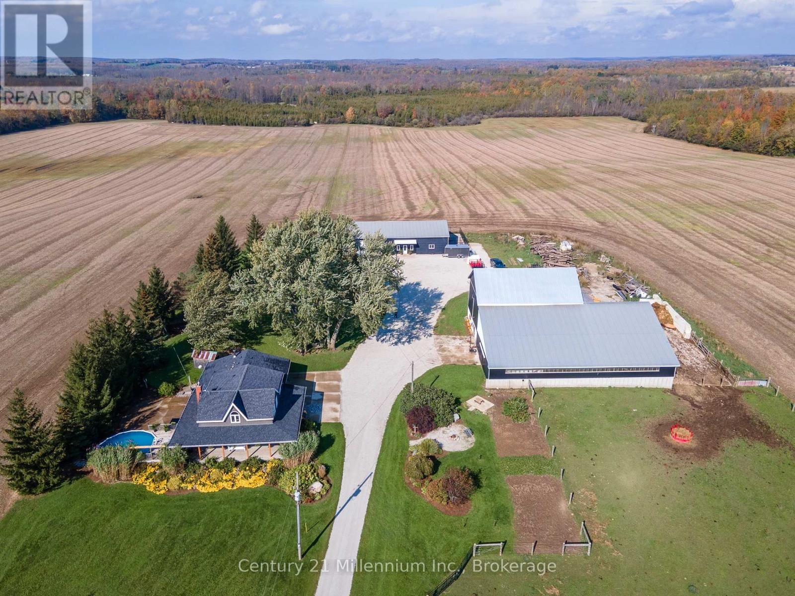 121097 12 SIDEROAD Image 11