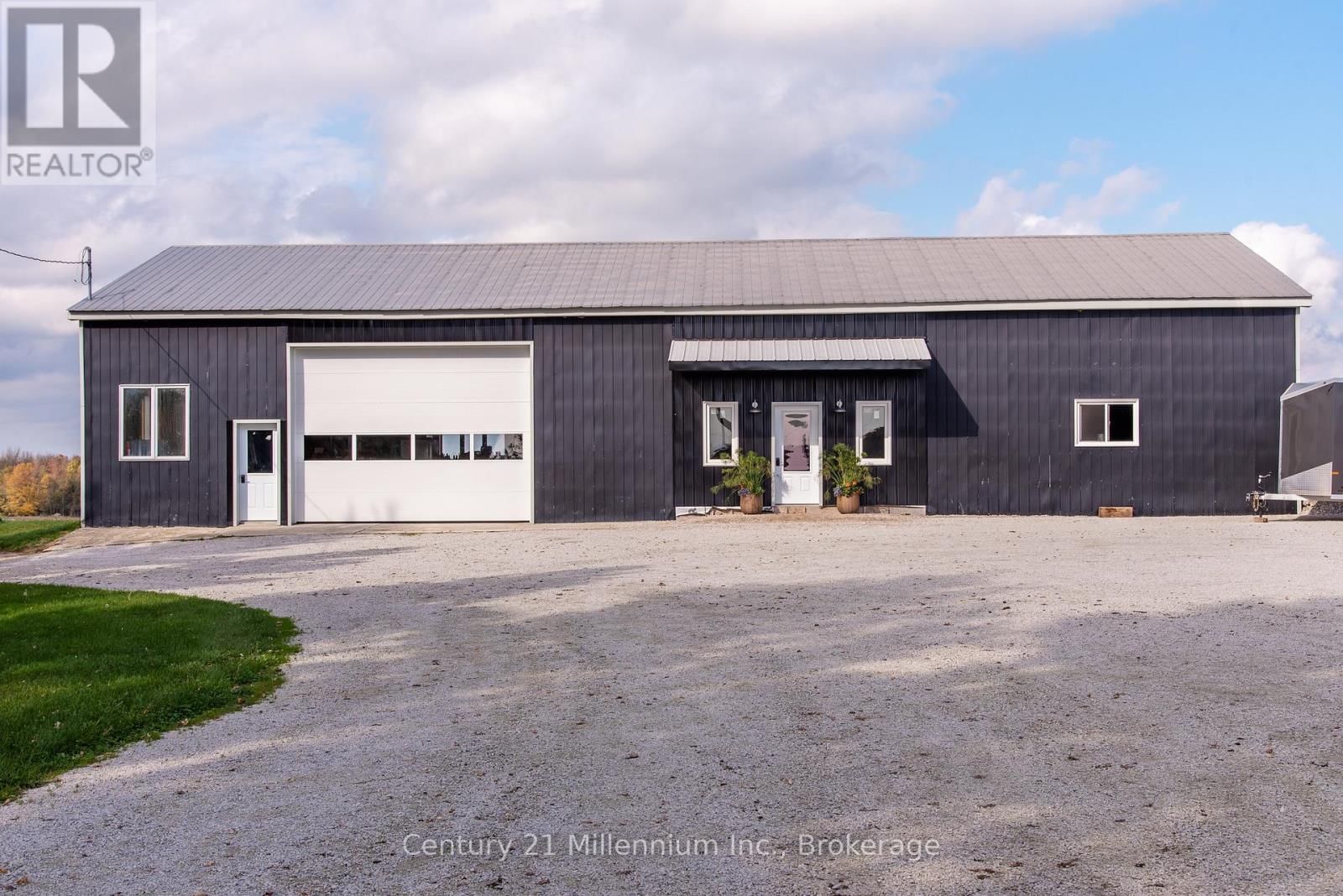 121097 12 SIDEROAD Image 19