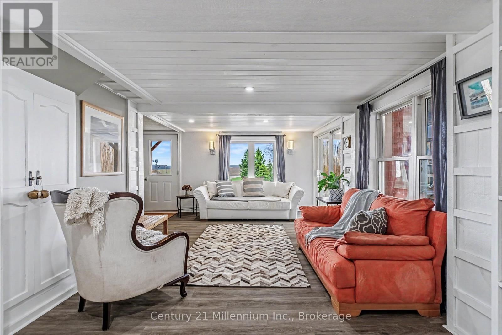 121097 12 SIDEROAD Image 34