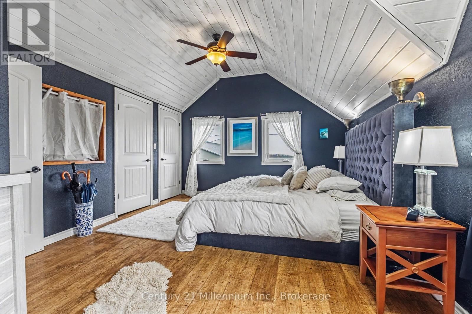 121097 12 SIDEROAD Image 37