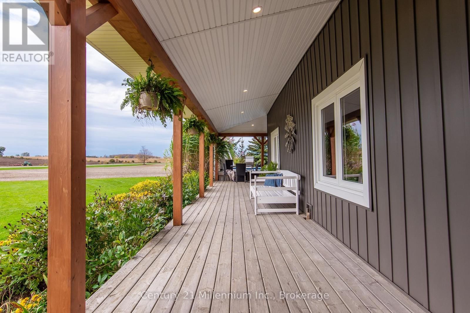 121097 12 SIDEROAD Image 6