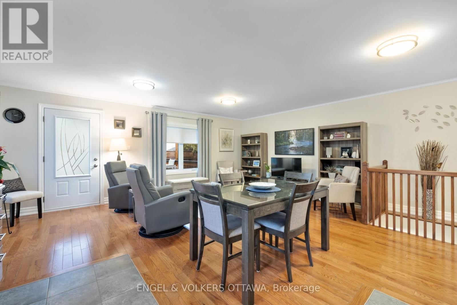 1173 ST JEROME CRESCENT Image 28