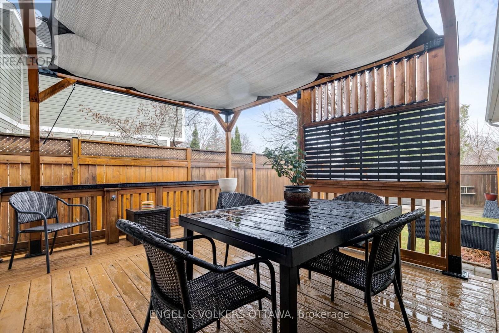 1173 ST JEROME CRESCENT Image 43