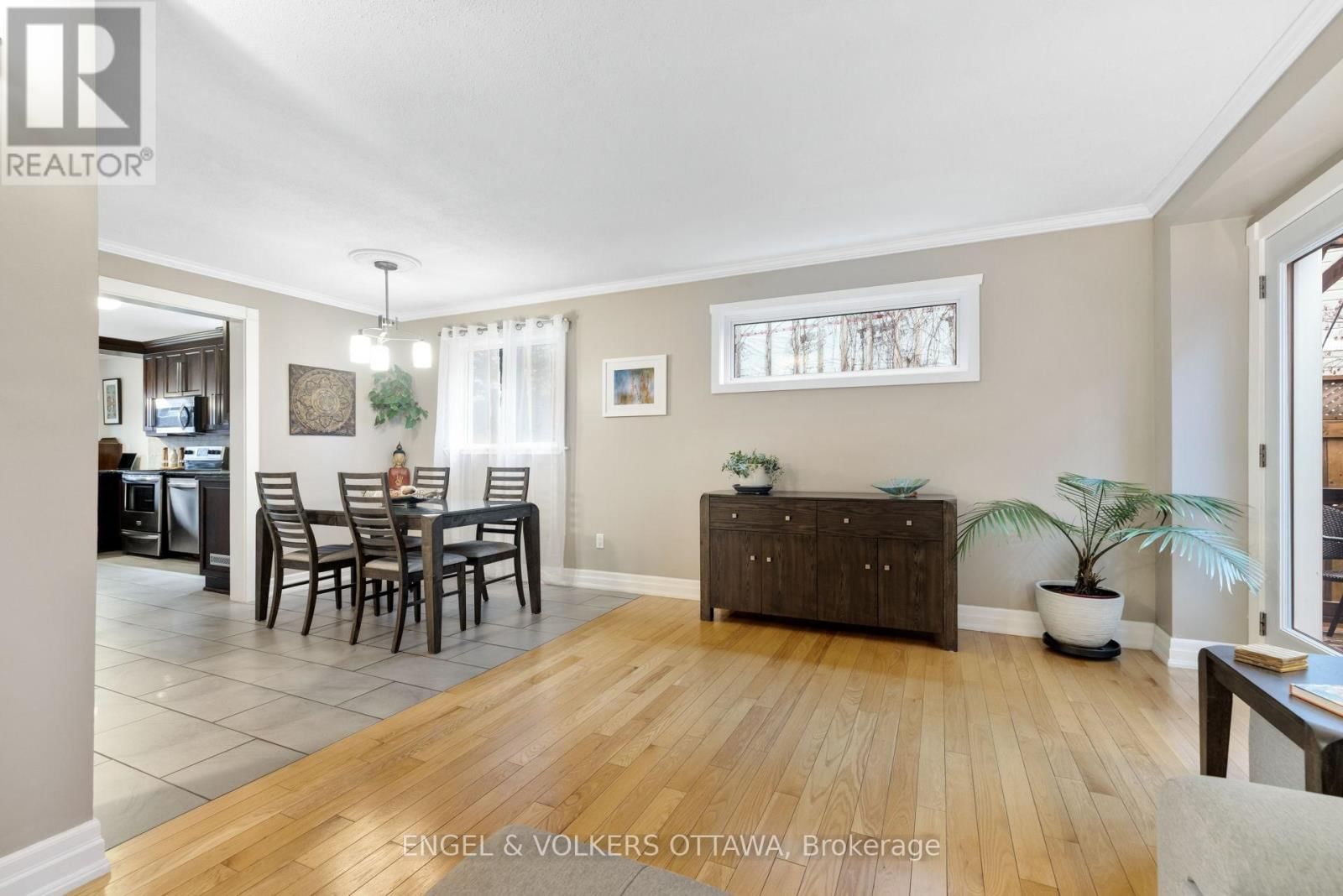 1173 ST JEROME CRESCENT Image 49