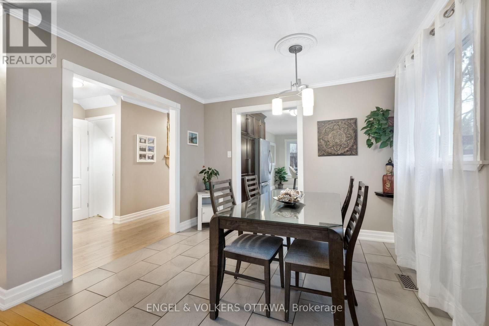 1173 ST JEROME CRESCENT Image 6