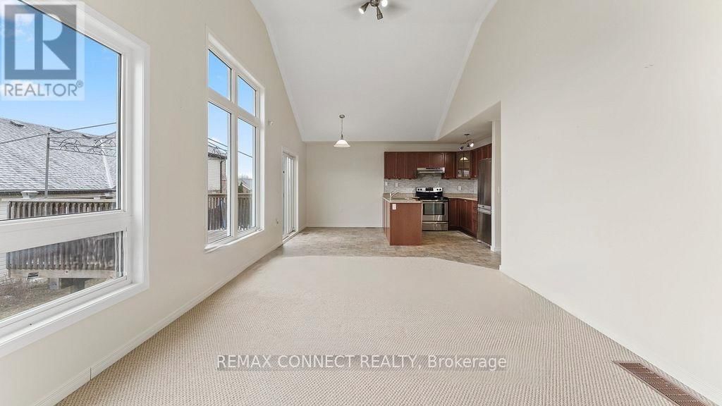 Main - 6 MCGREGOR COURT Image 4