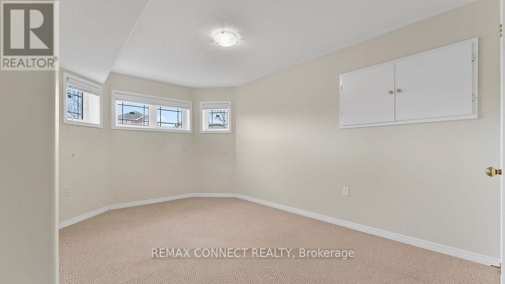 Main - 6 MCGREGOR COURT Image 5