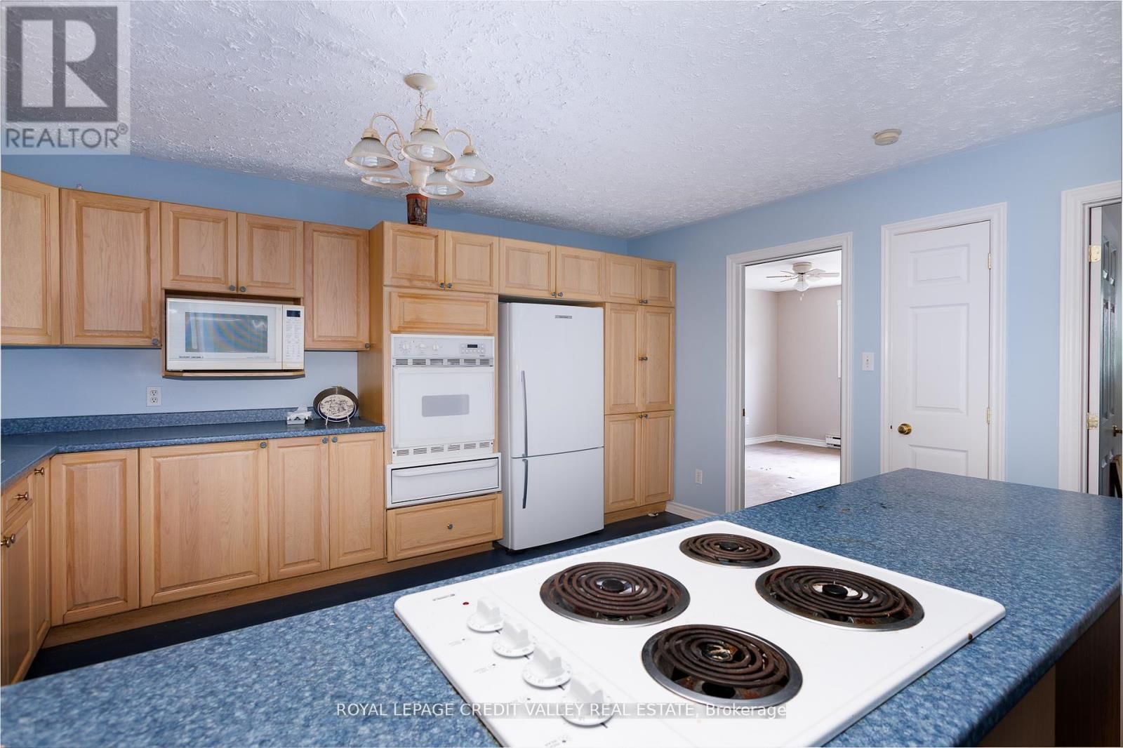 147 MEMORY LANE Image 21