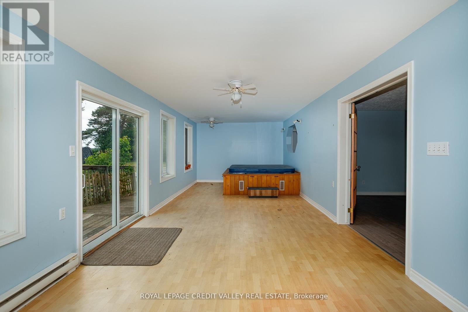 147 MEMORY LANE Image 26