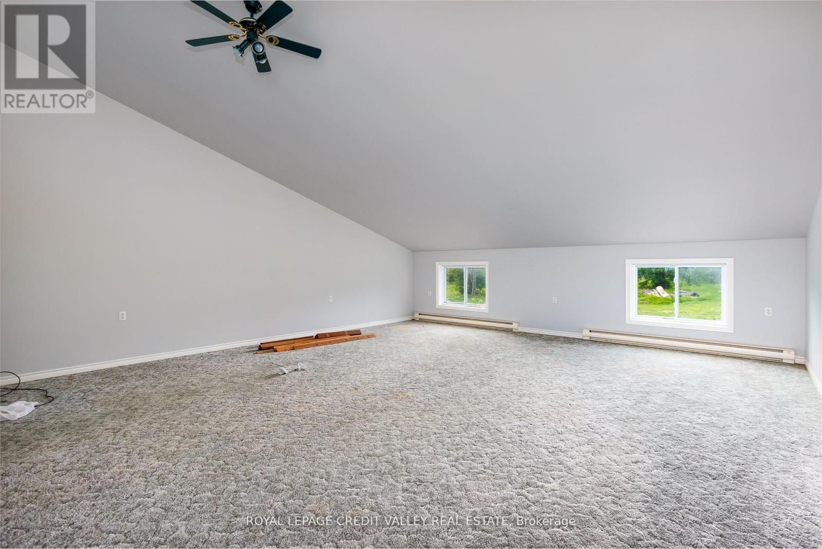 147 MEMORY LANE Image 30