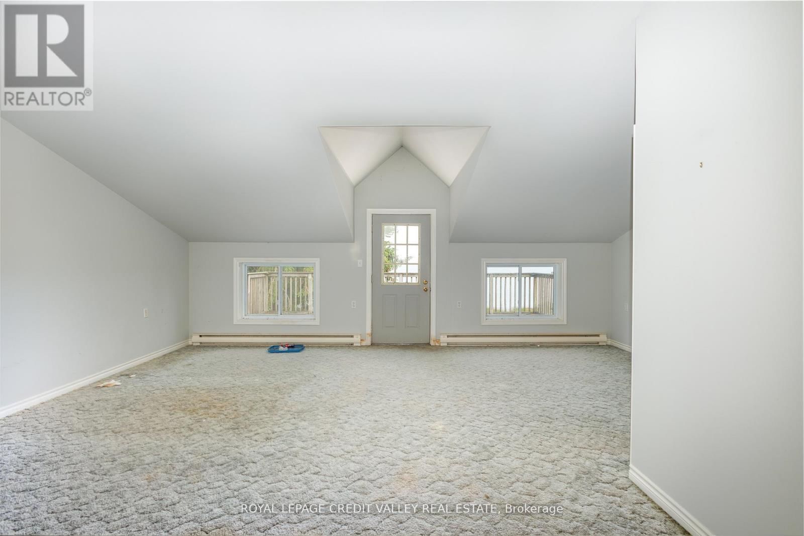 147 MEMORY LANE Image 32