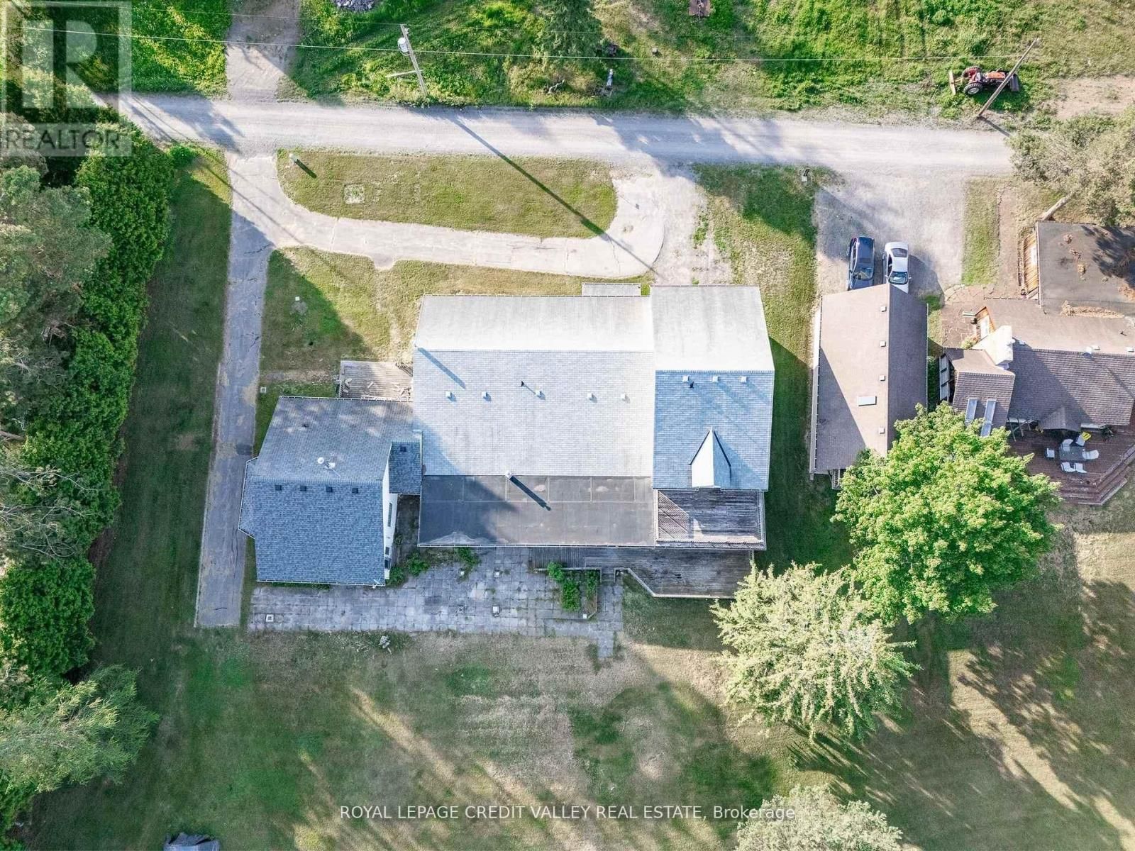 147 MEMORY LANE Image 4