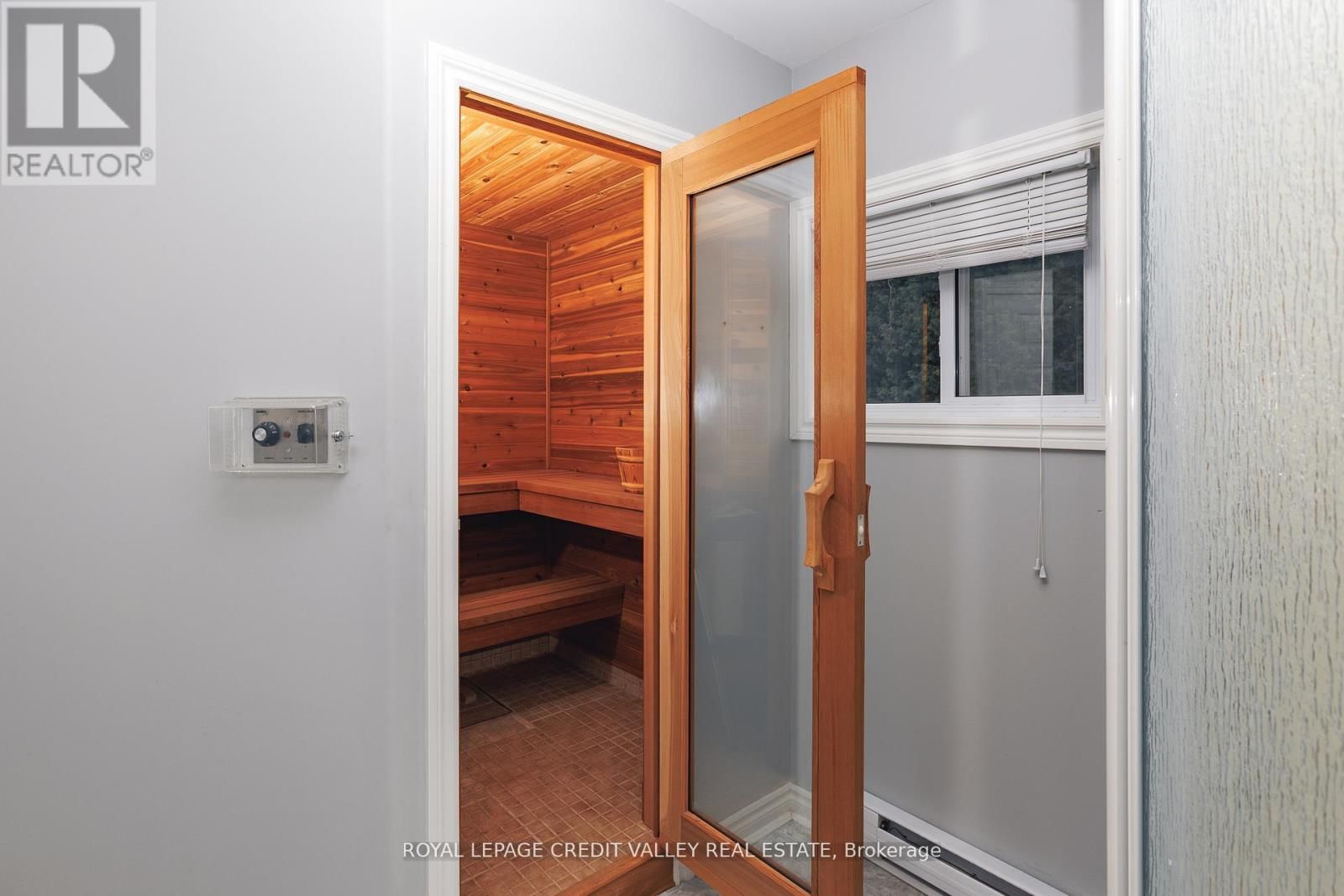 147 MEMORY LANE Image 7