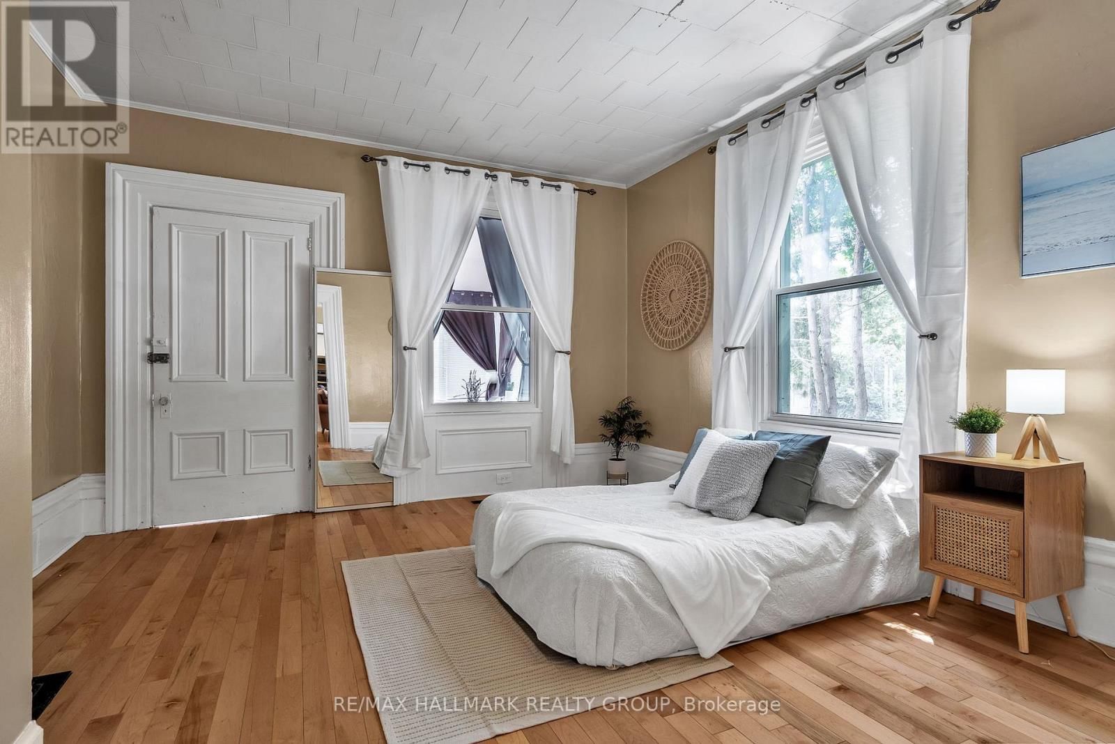 5 - 20 RUSSELL STREET WEST Image 9