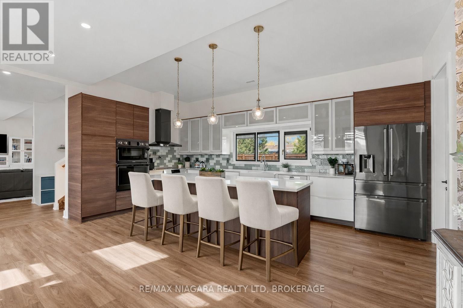 1887 DOMINION ROAD Image 11