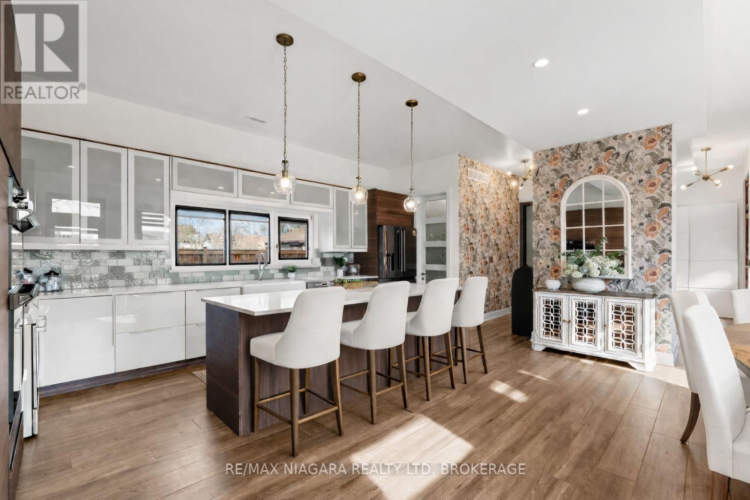 1887 DOMINION ROAD Image 13