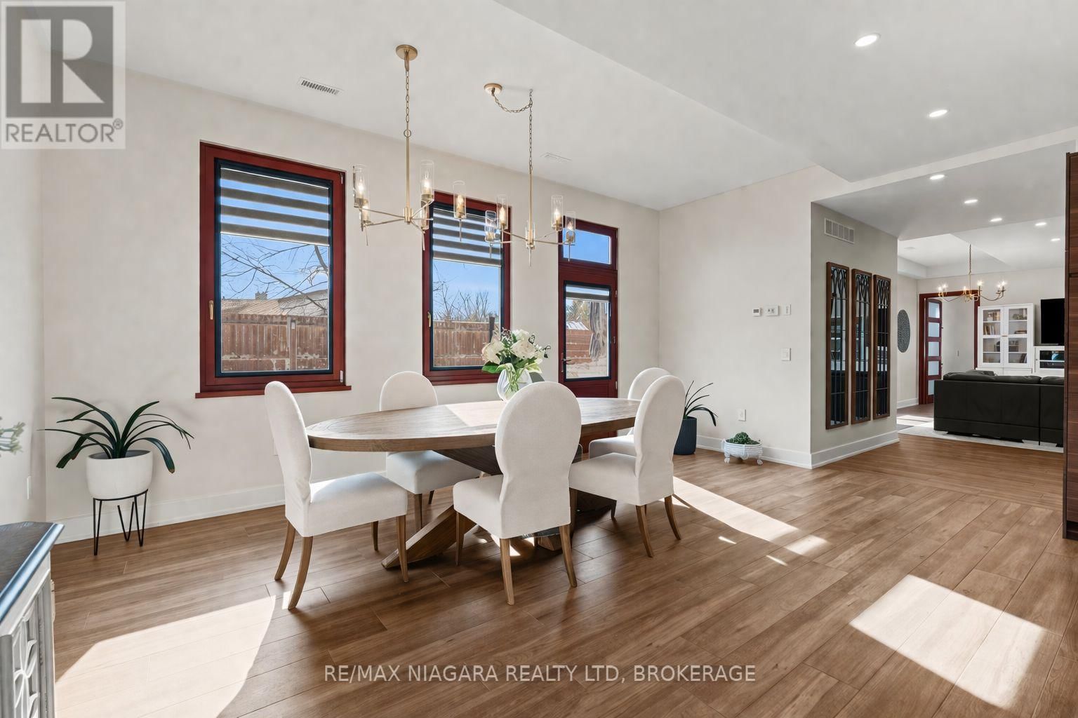 1887 DOMINION ROAD Image 16