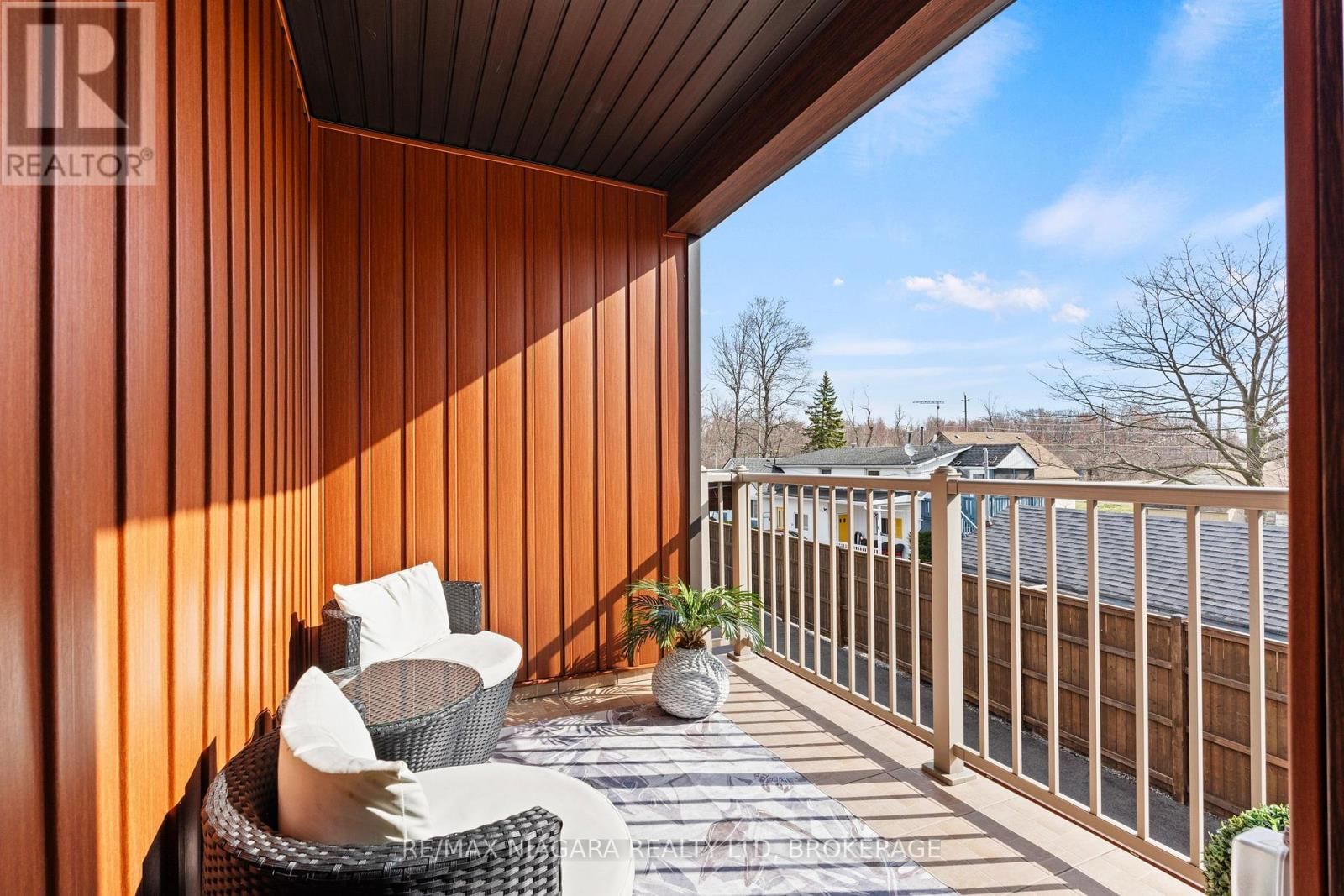 1887 DOMINION ROAD Image 38