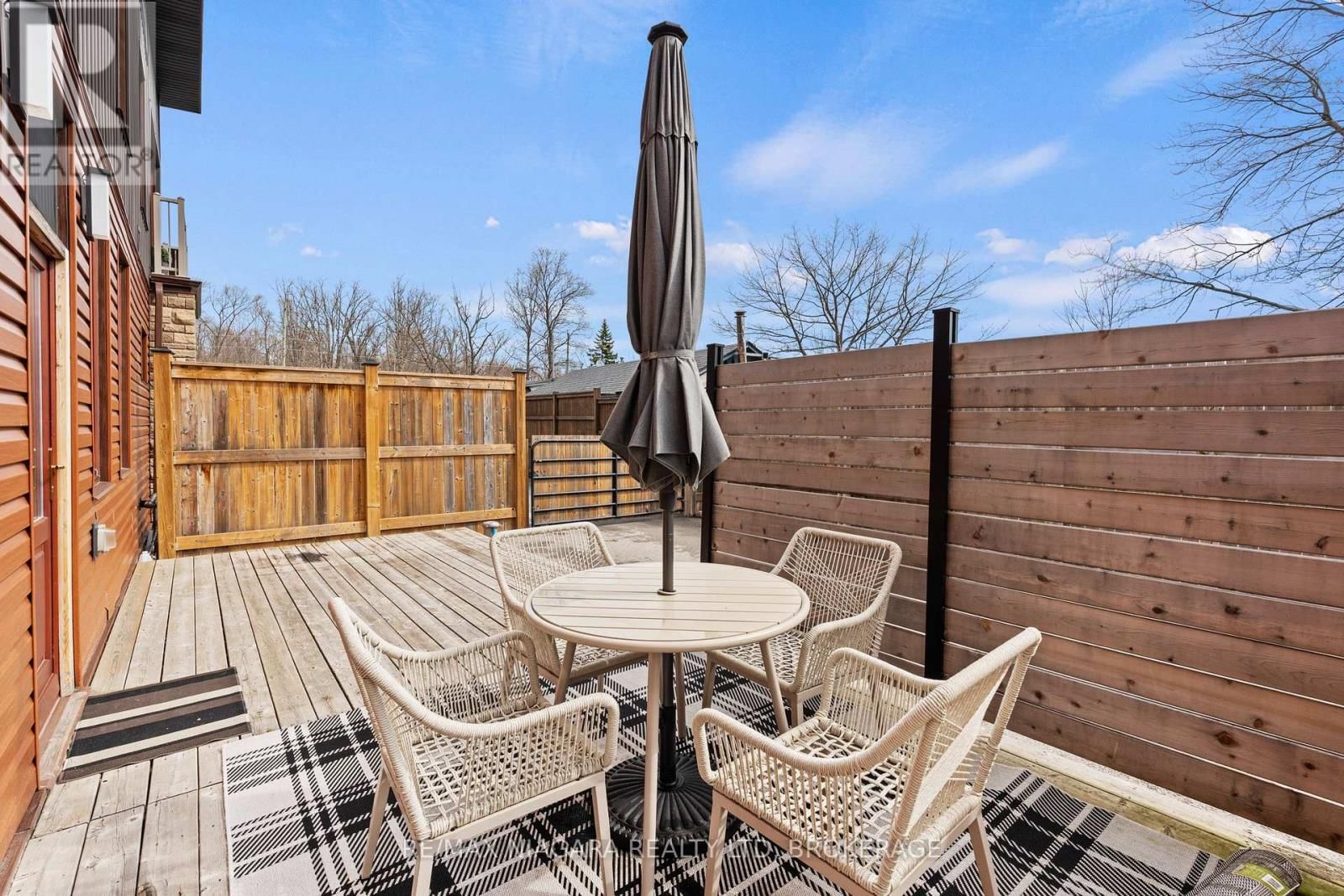 1887 DOMINION ROAD Image 43