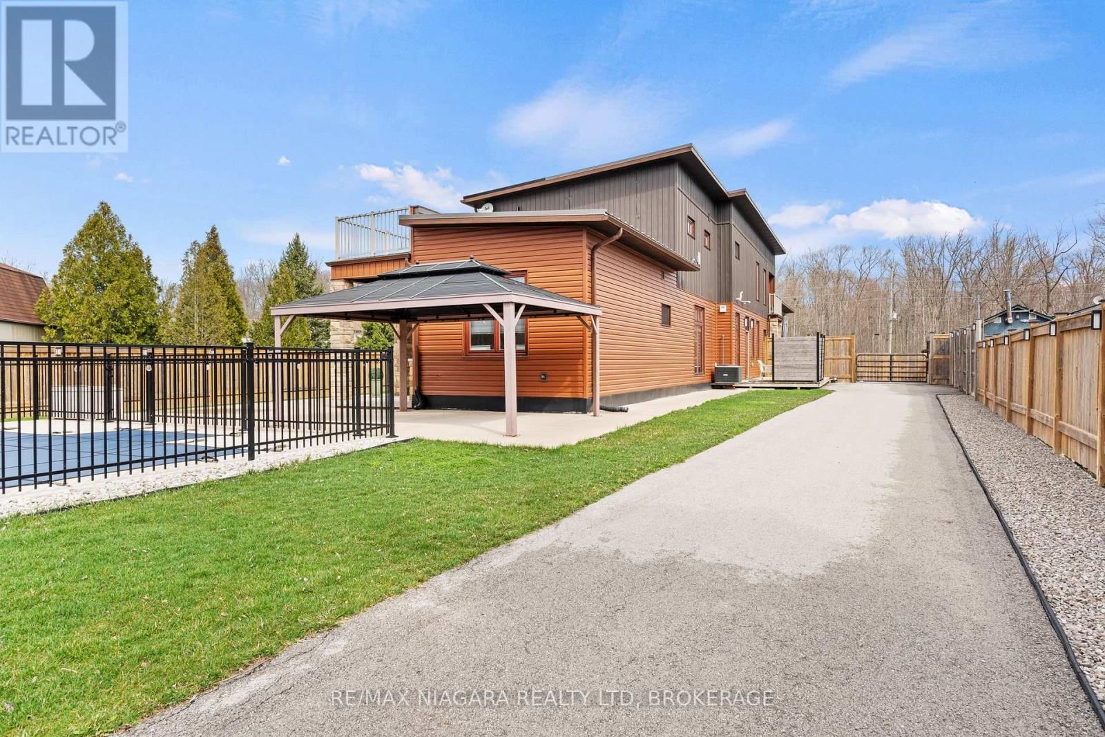 1887 DOMINION ROAD Image 6