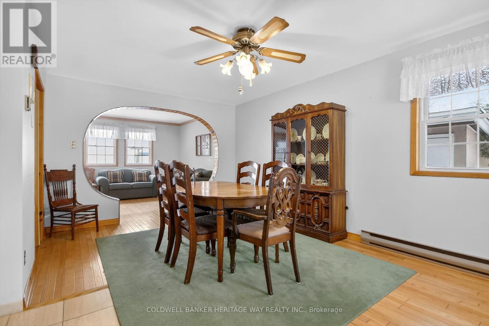 122 AVENUE 4 AVENUE Image 17