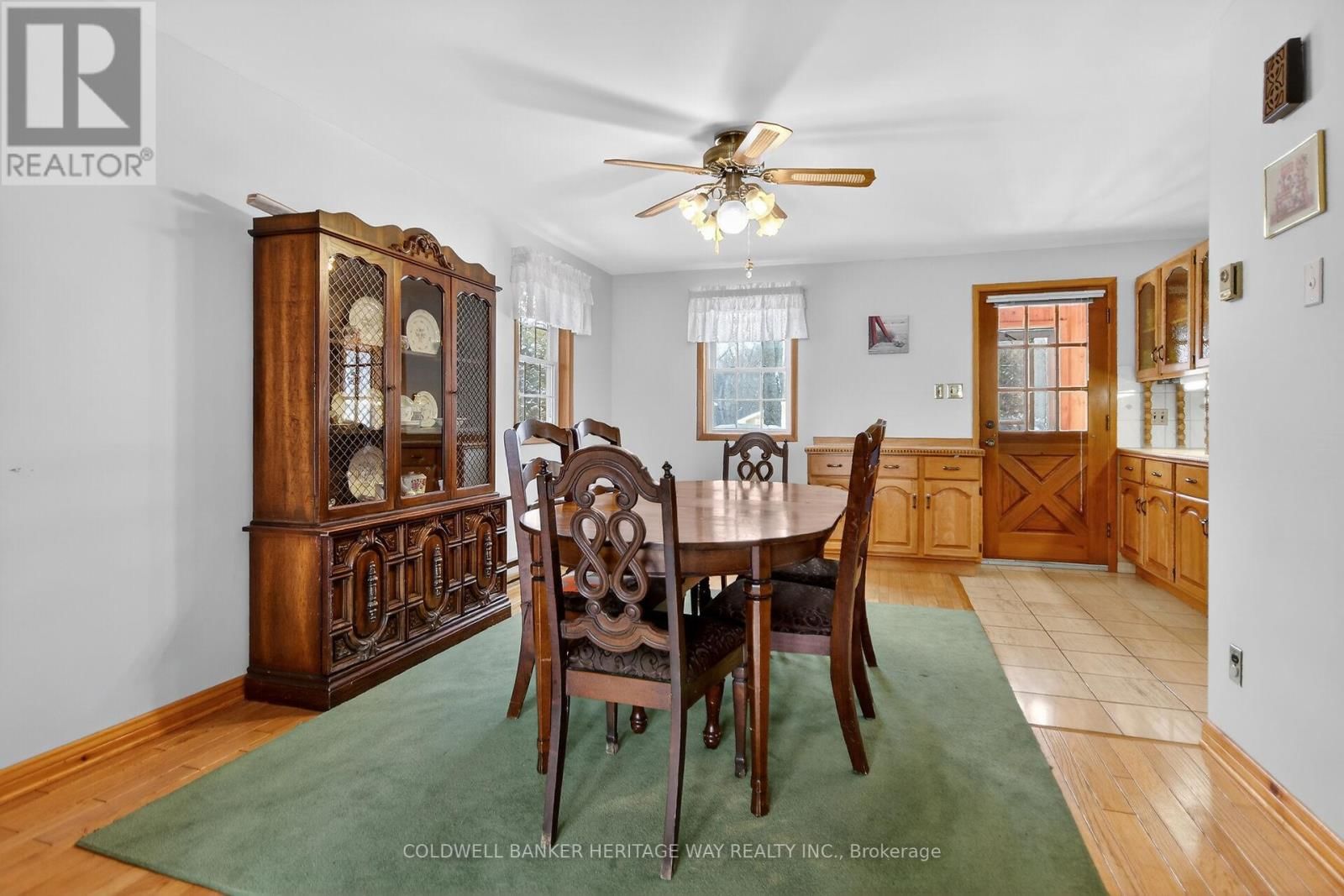 122 AVENUE 4 AVENUE Image 18