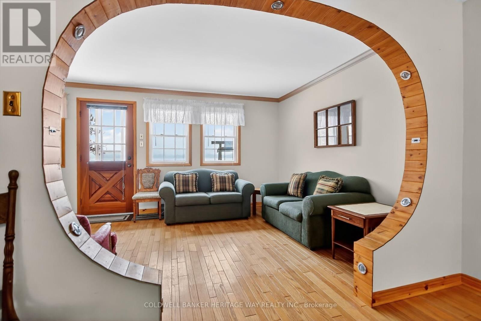 122 AVENUE 4 AVENUE Image 20