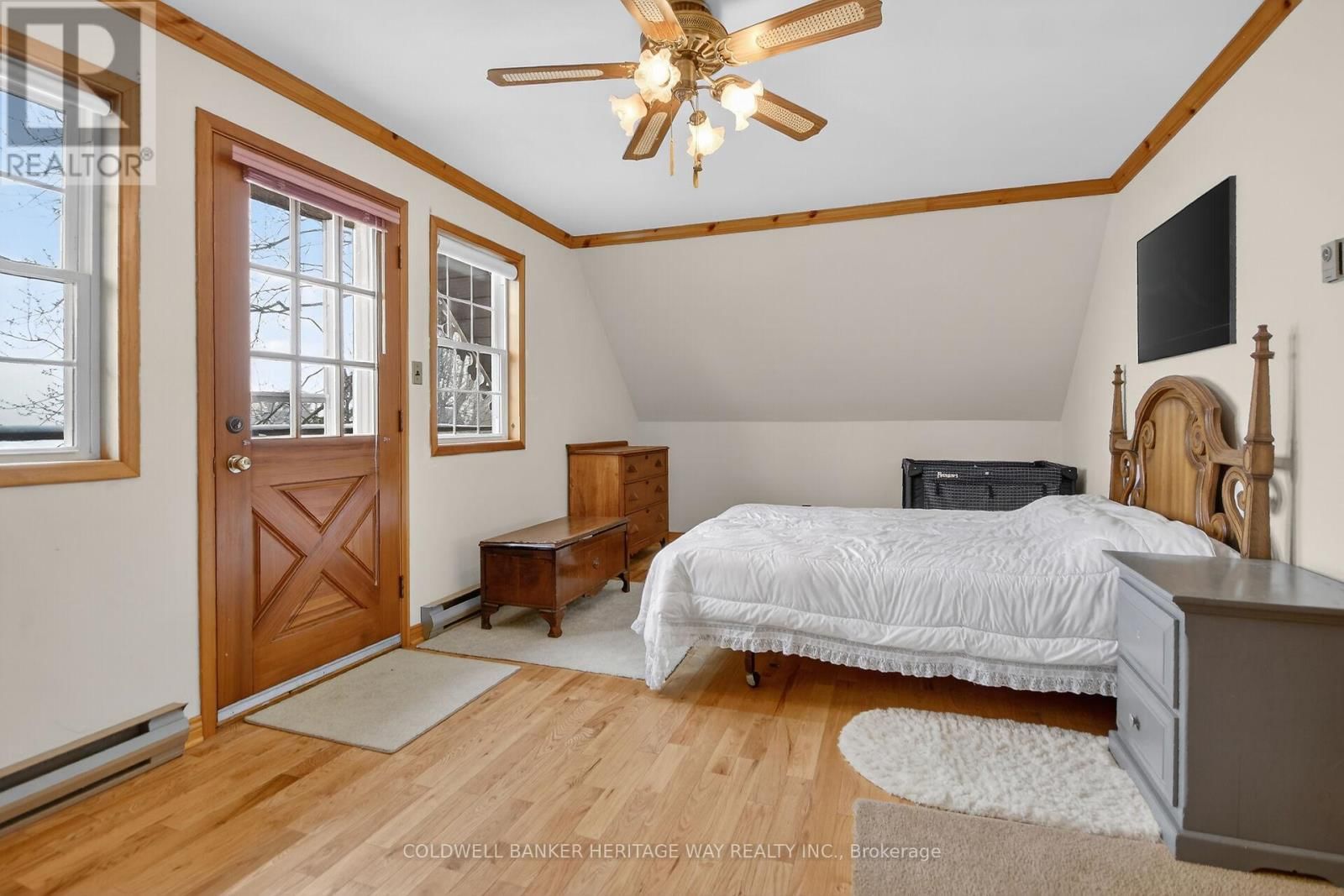 122 AVENUE 4 AVENUE Image 25