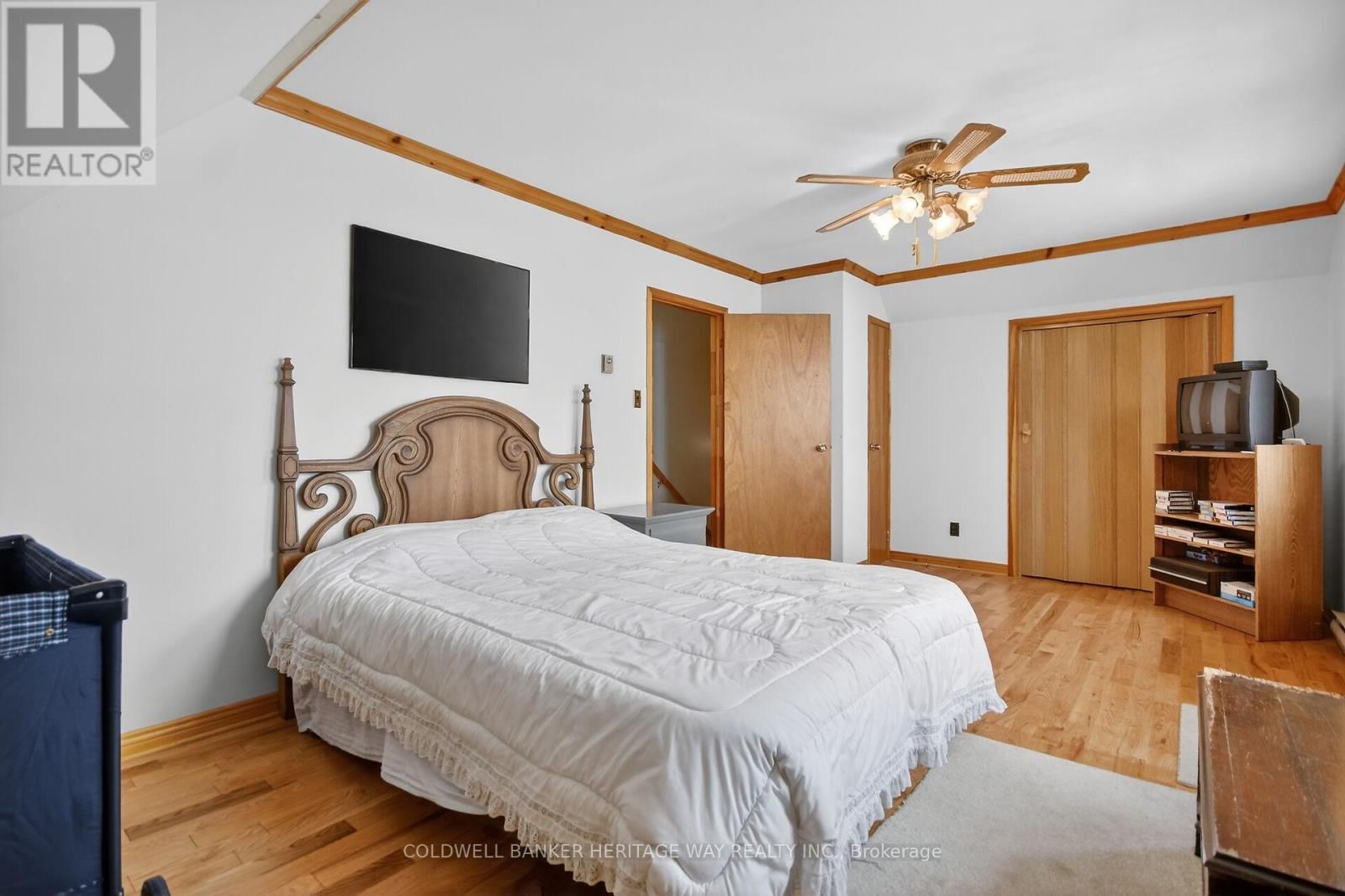 122 AVENUE 4 AVENUE Image 26