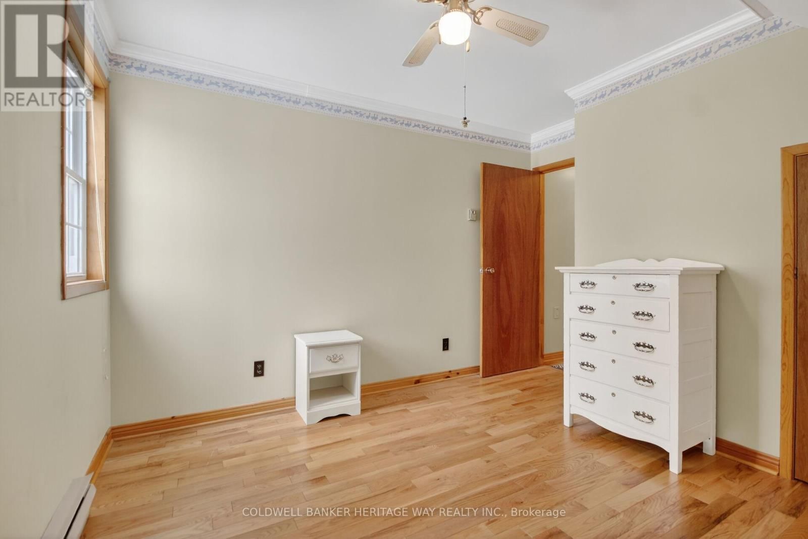 122 AVENUE 4 AVENUE Image 31