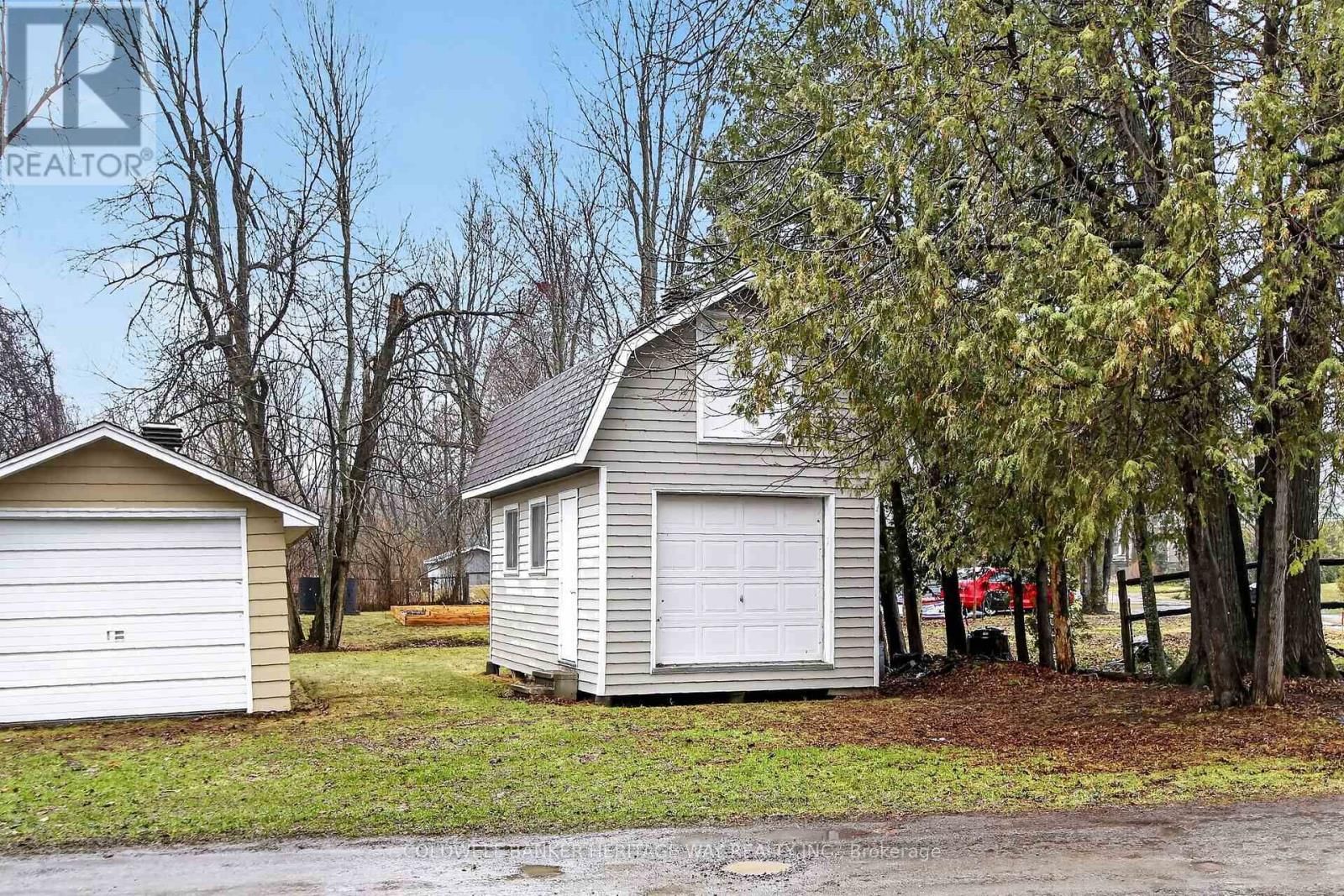 122 AVENUE 4 AVENUE Image 37