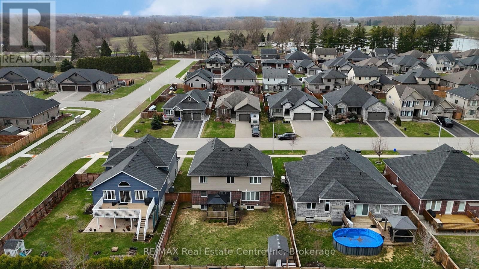 82 CURTIS STREET SOUTH Image 45