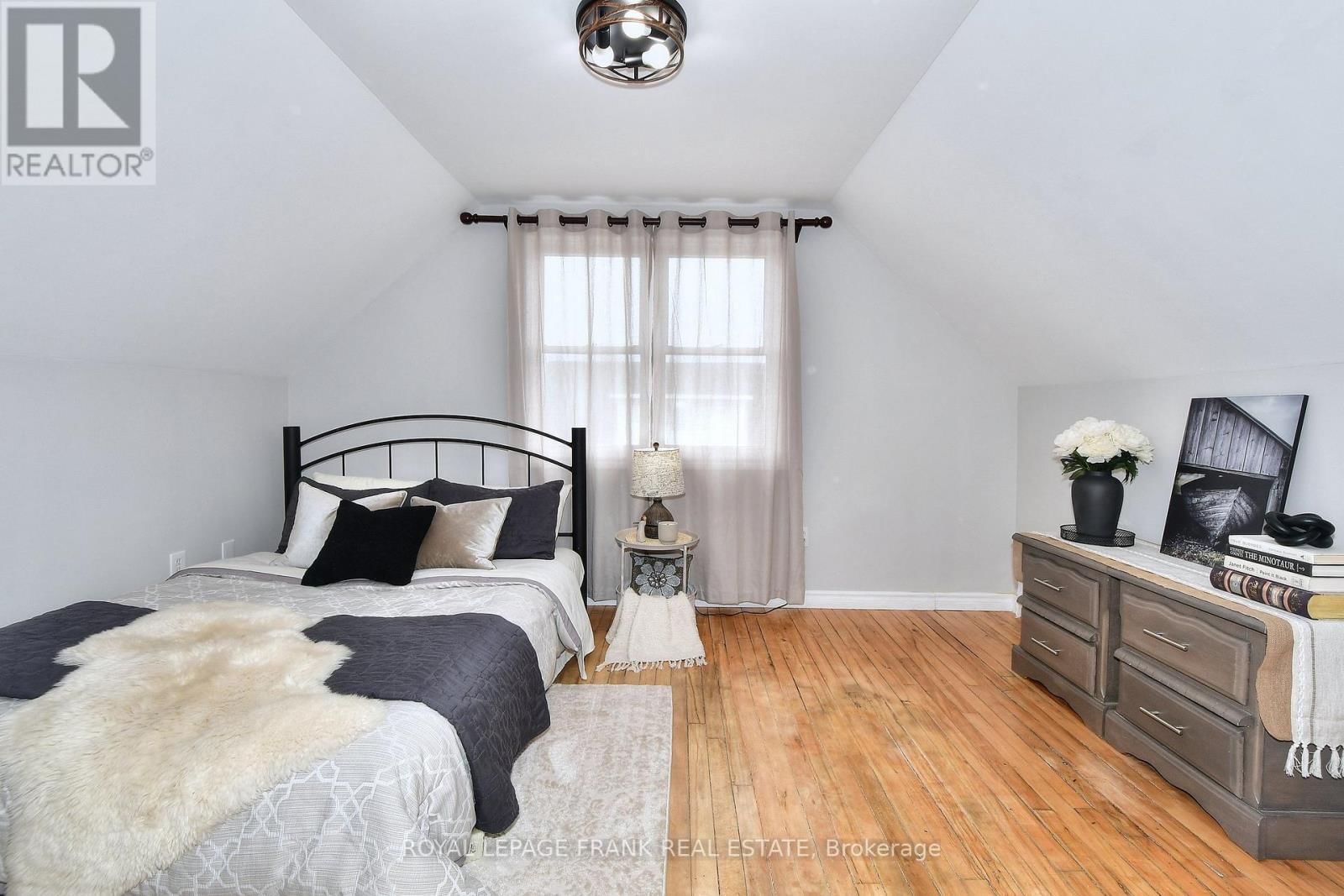 475 BRIOUX AVENUE Image 25