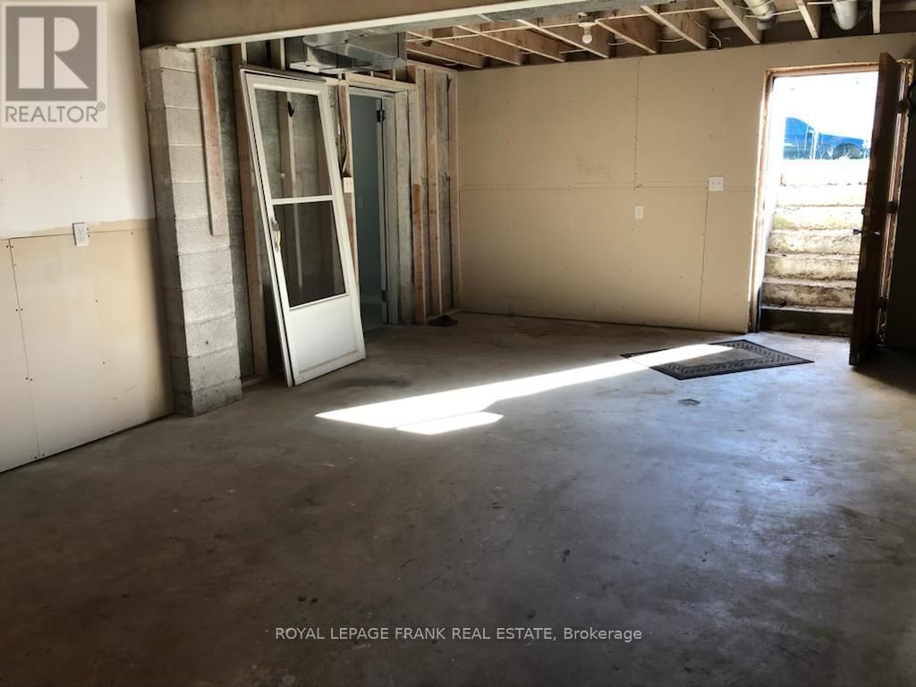 475 BRIOUX AVENUE Image 33