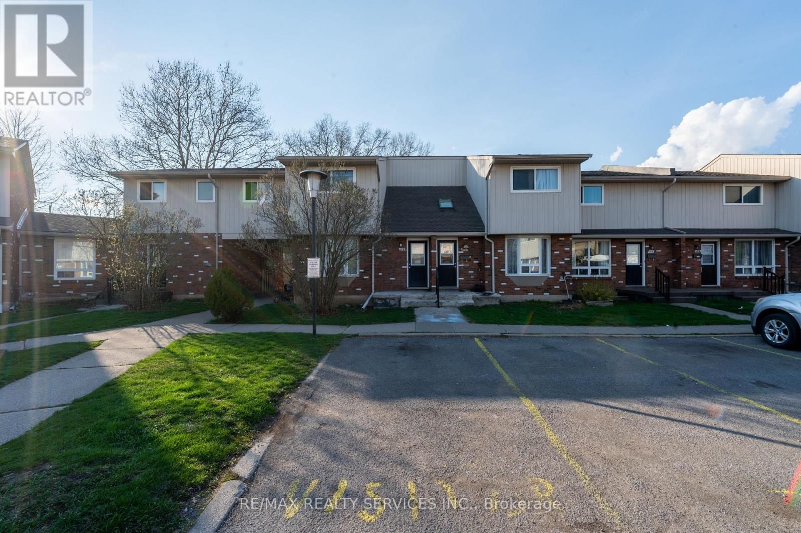 176 - 100 BROWNLEIGH AVENUE Image 2