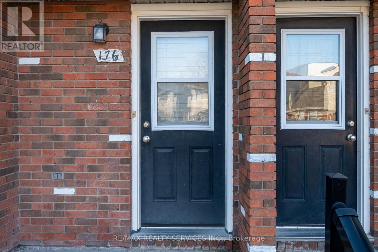 176 - 100 BROWNLEIGH AVENUE Image 3