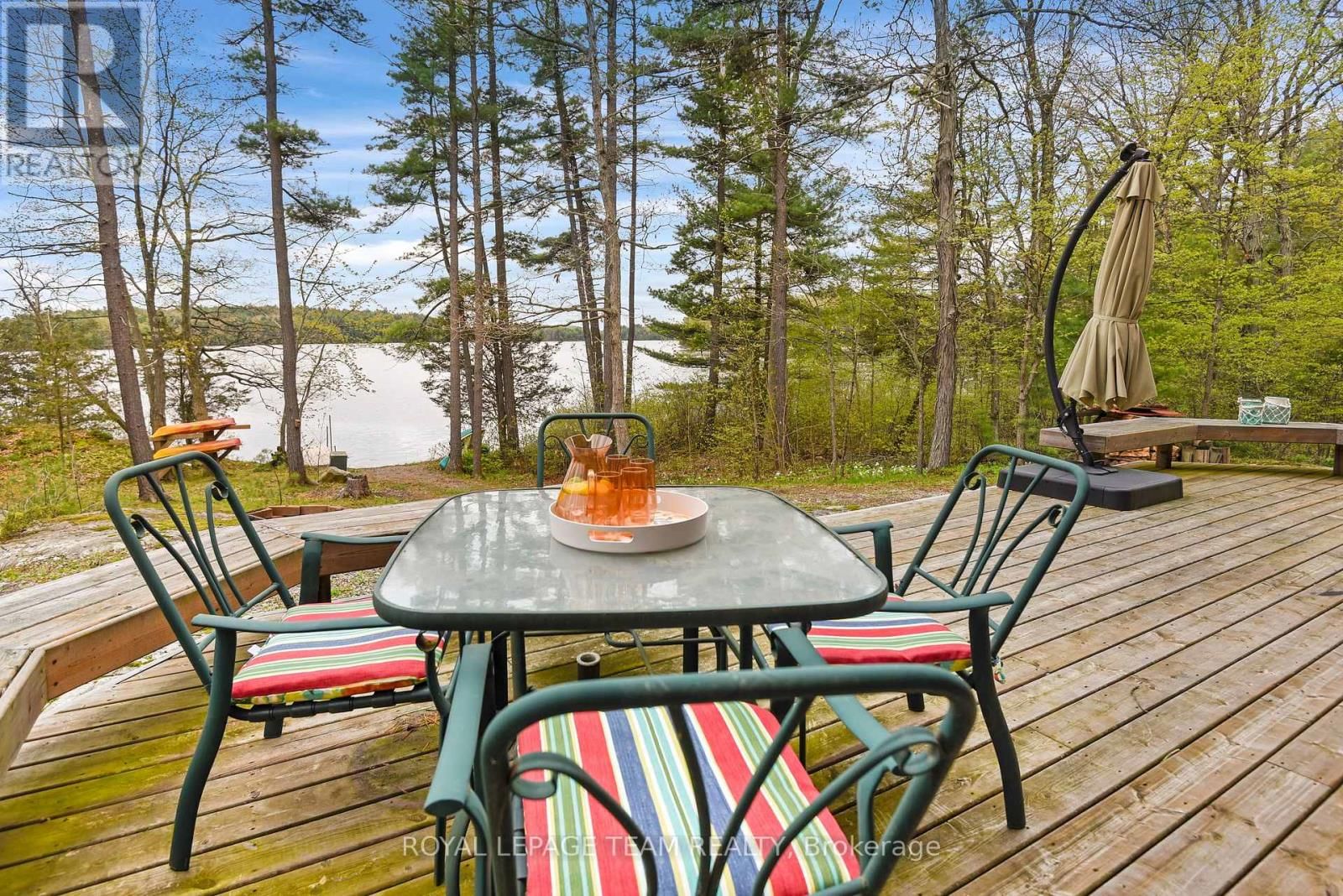 964 SPRUCE LANE Image 12