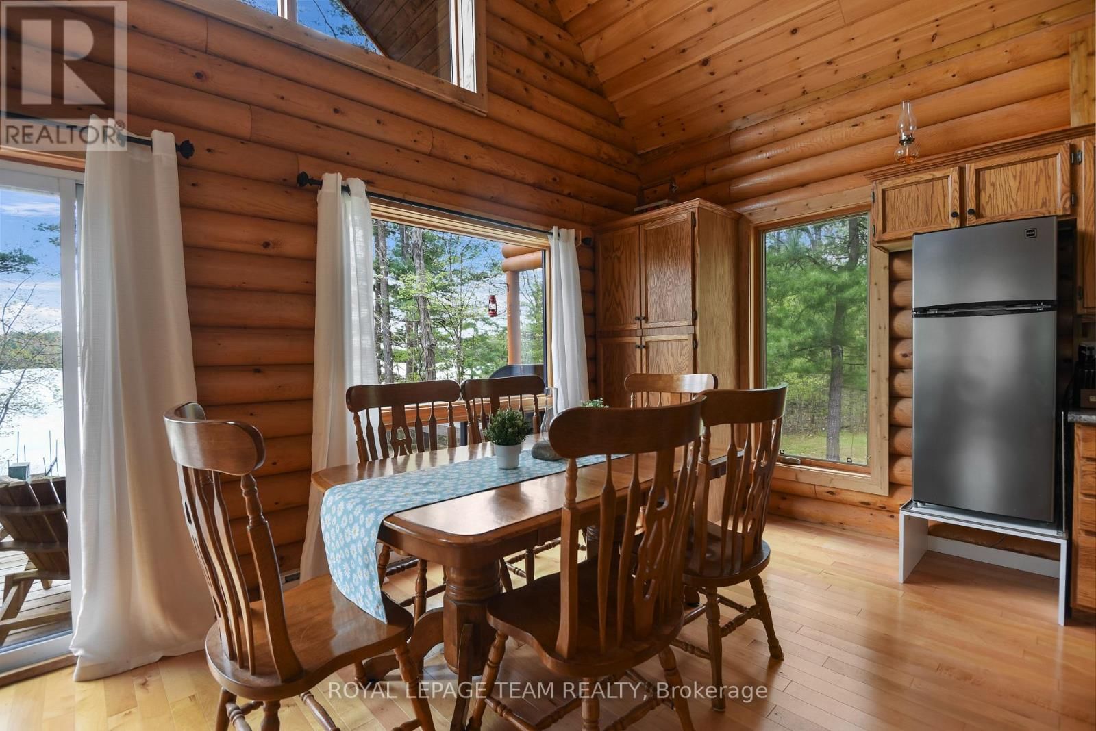 964 SPRUCE LANE Image 19