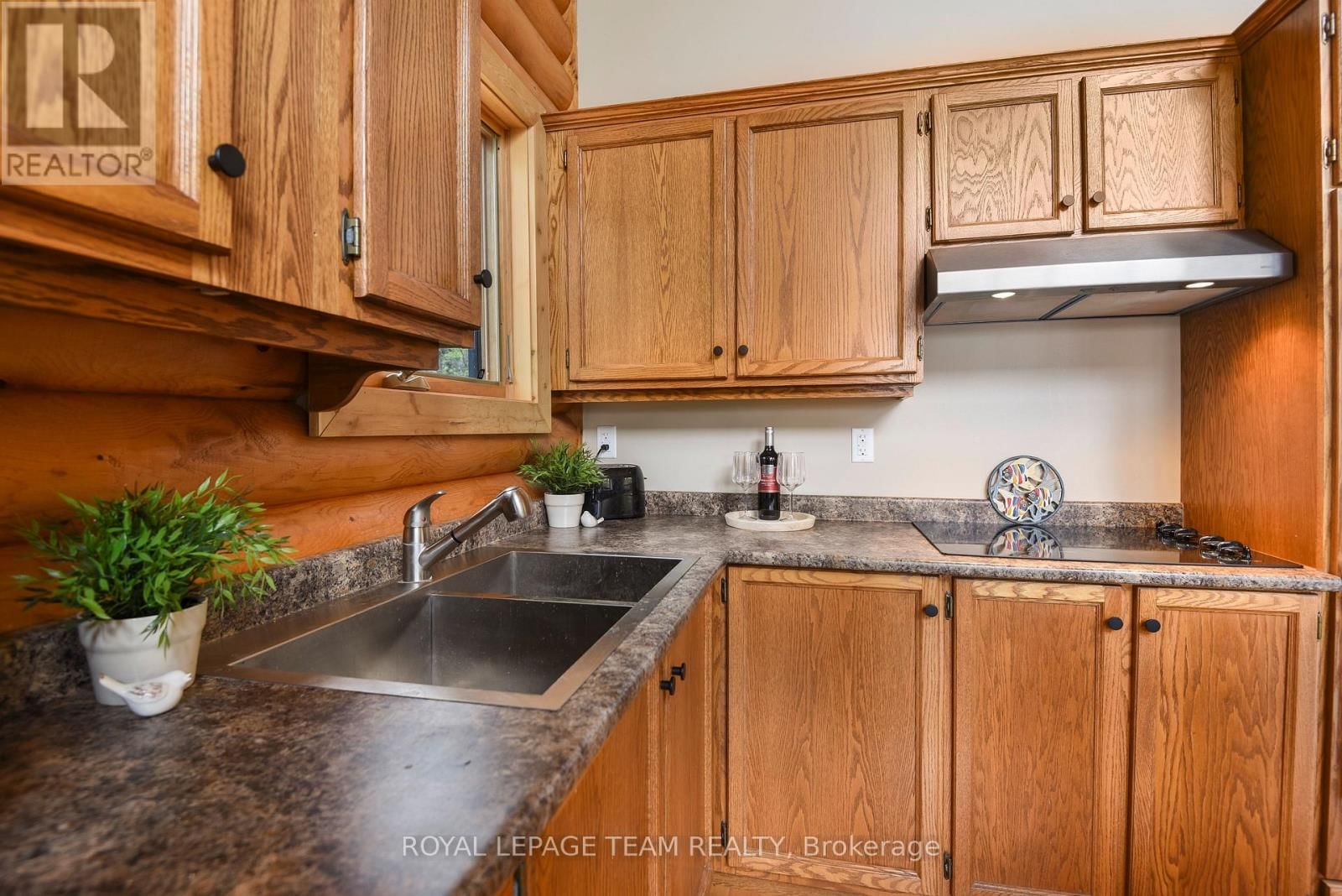 964 SPRUCE LANE Image 21