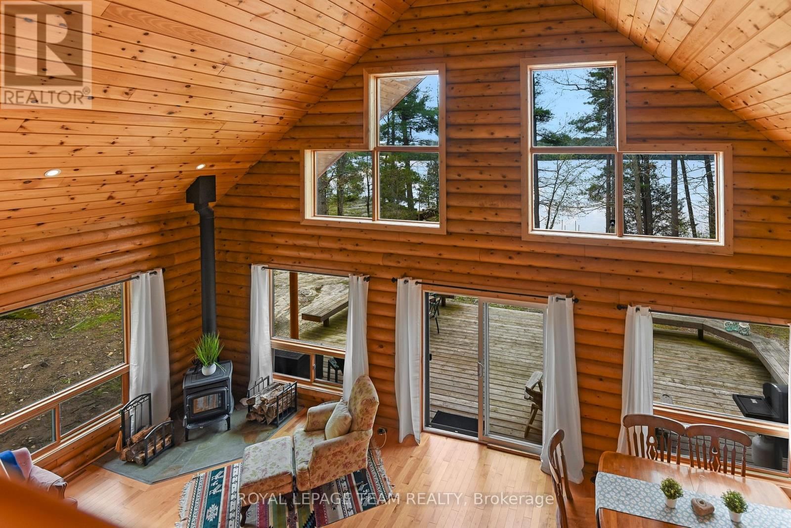 964 SPRUCE LANE Image 28