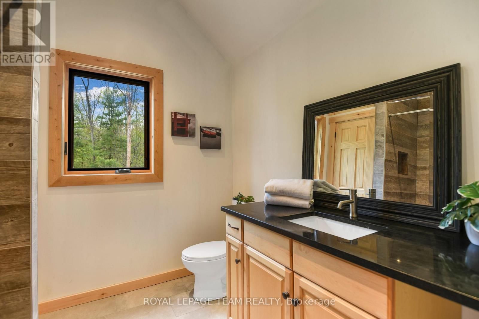 964 SPRUCE LANE Image 30