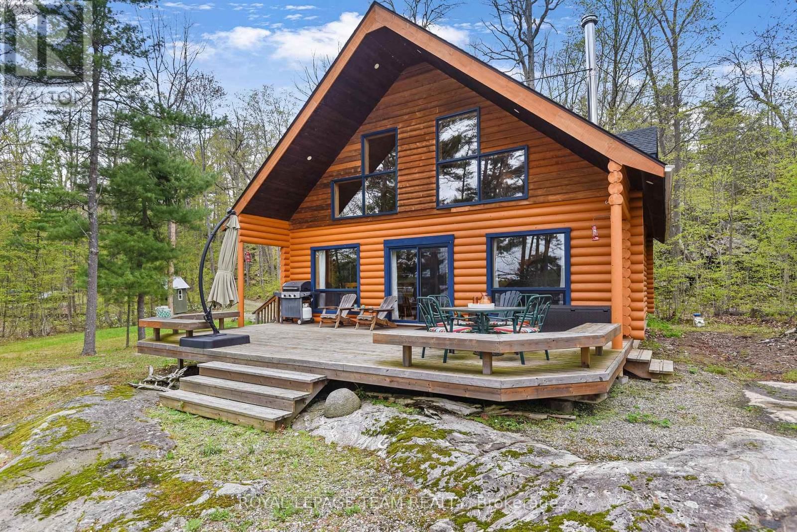 964 SPRUCE LANE Image 8