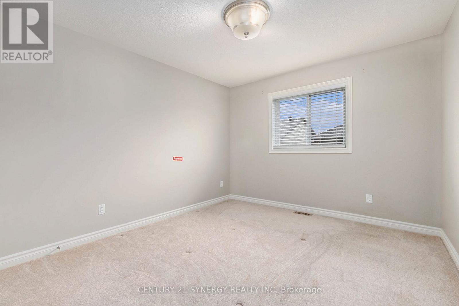 457 HONEYBORNE STREET Image 19