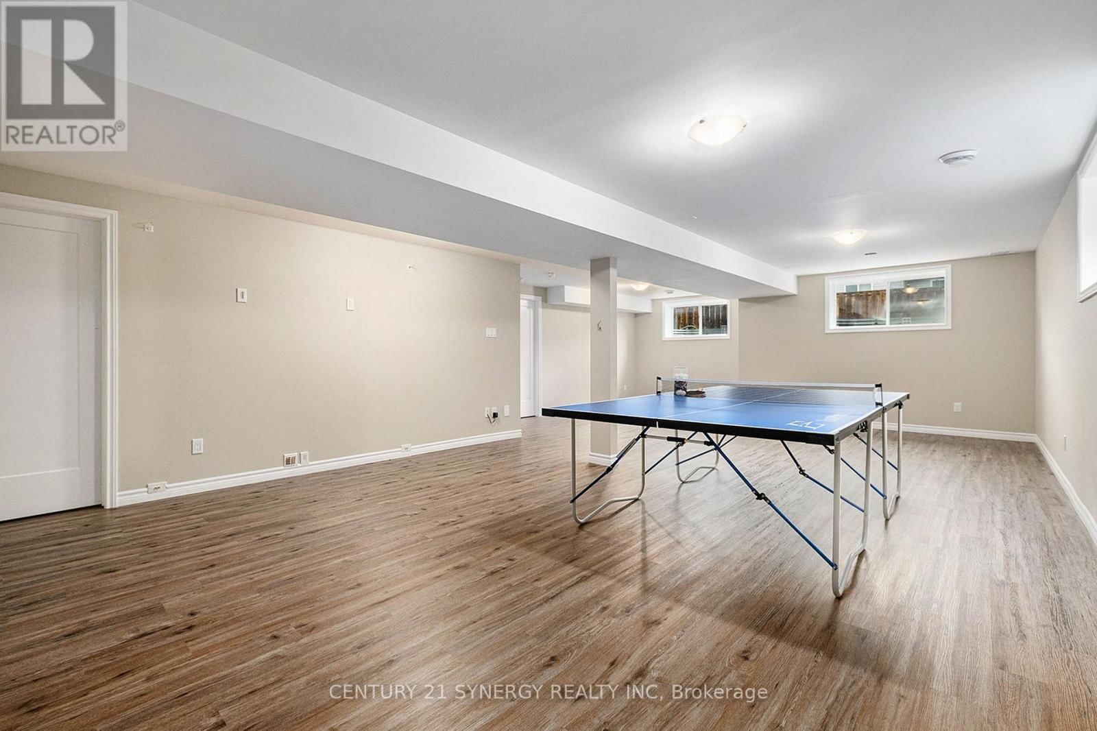 457 HONEYBORNE STREET Image 22