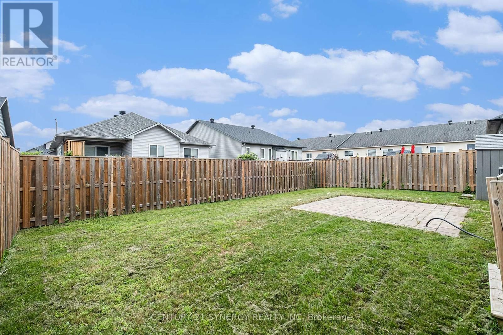 457 HONEYBORNE STREET Image 29