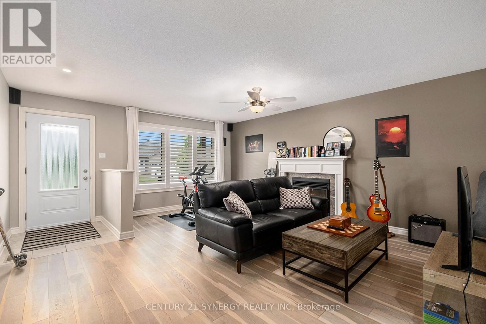 457 HONEYBORNE STREET Image 5